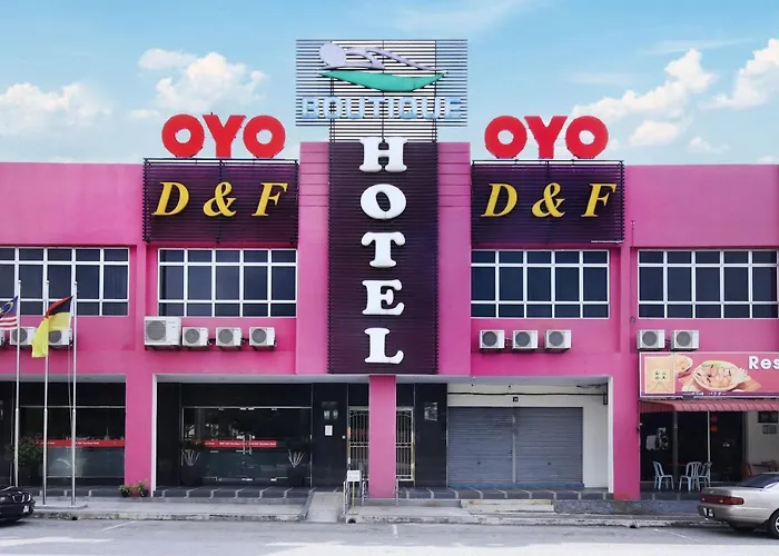 Oyo 498 D&F Boutique Hotel Senawang