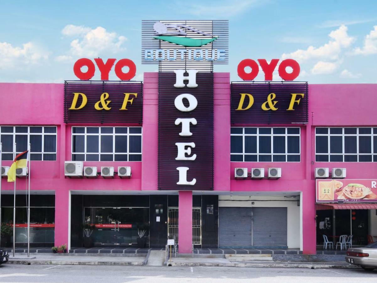 Oyo 498 D&f Boutique Senawang Hotel