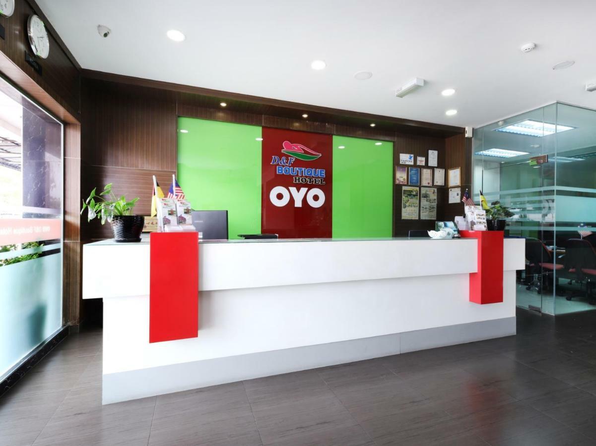 Oyo 498 D&f Boutique Senawang 2* Seremban