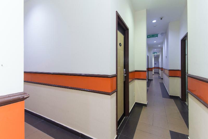 Oyo 498 D&f Boutique Senawang Hotel Seremban