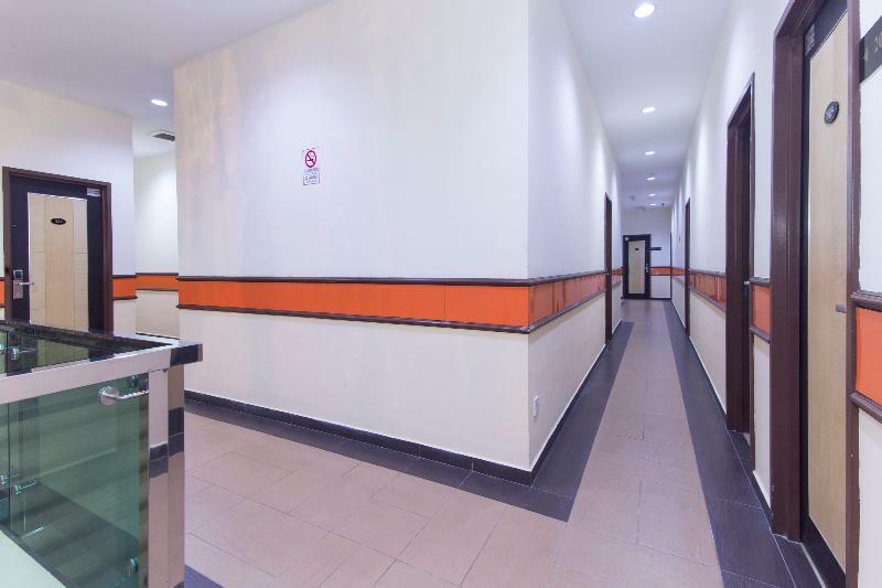 Oyo 498 D&f Boutique Senawang Hotel Seremban